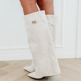 Crème Suede Irena Boots