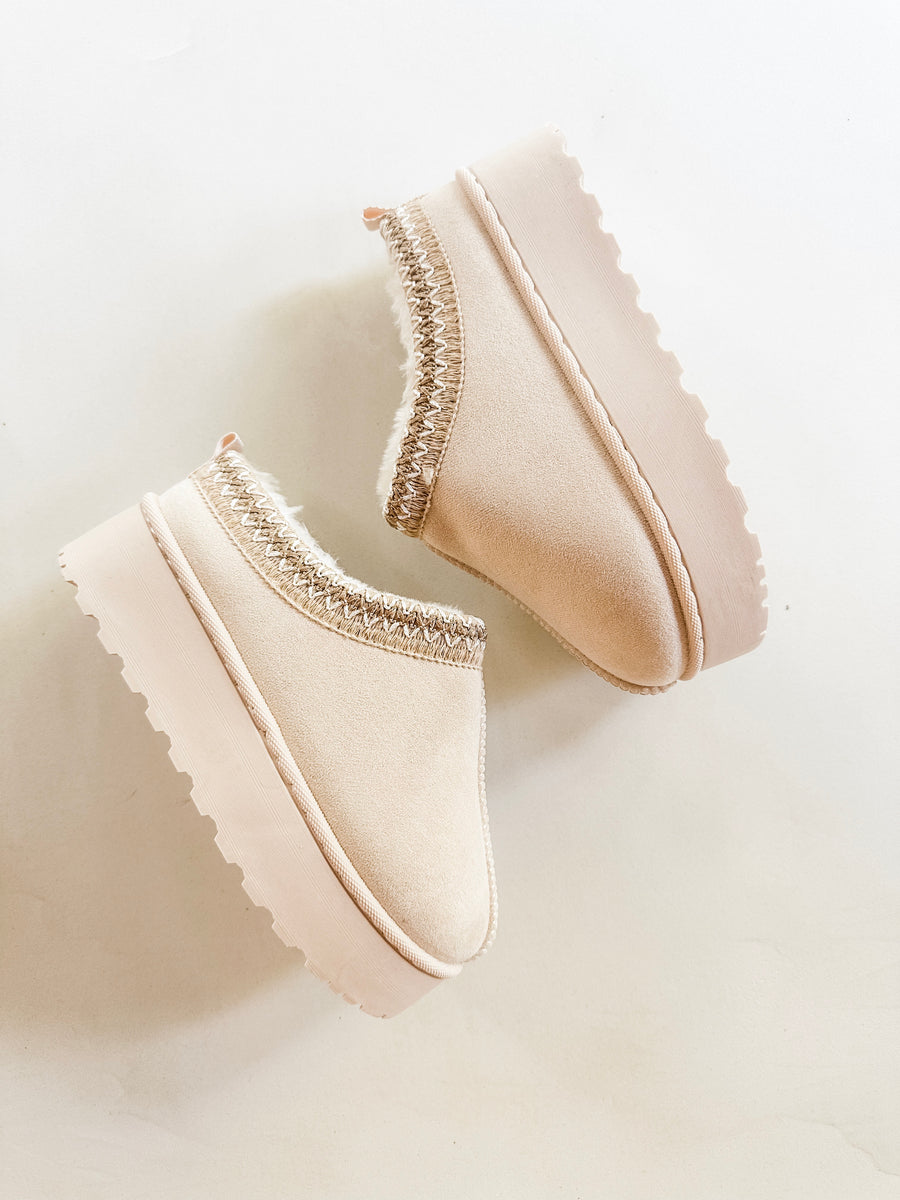 MOMMY Beige Suede Cosy Slippers