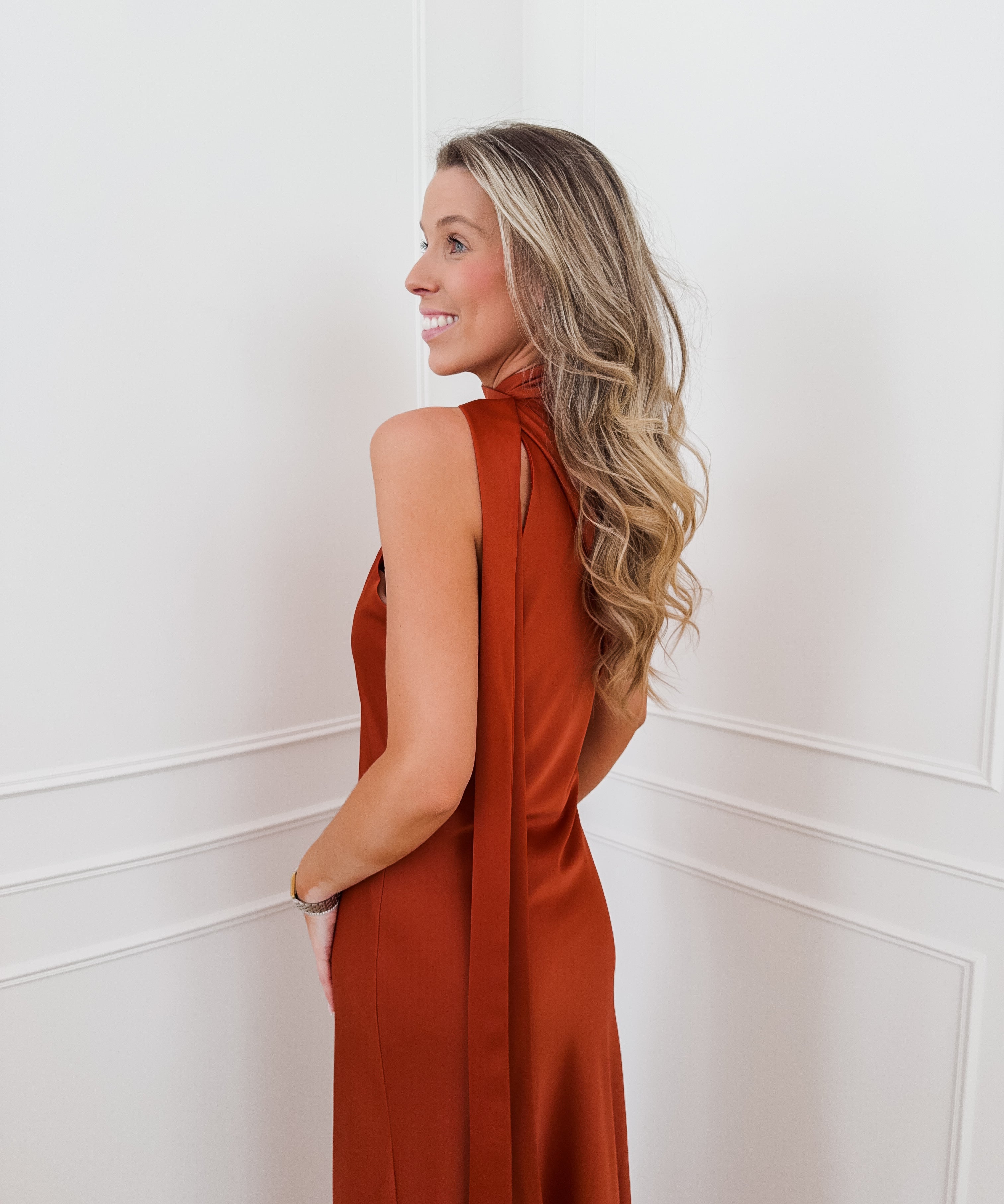 Rusty Halterneck Lenthe Dress