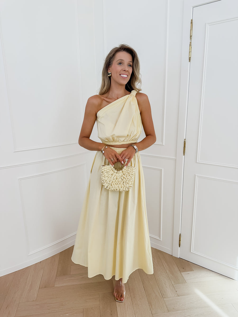 Yellow Loena Ensemble