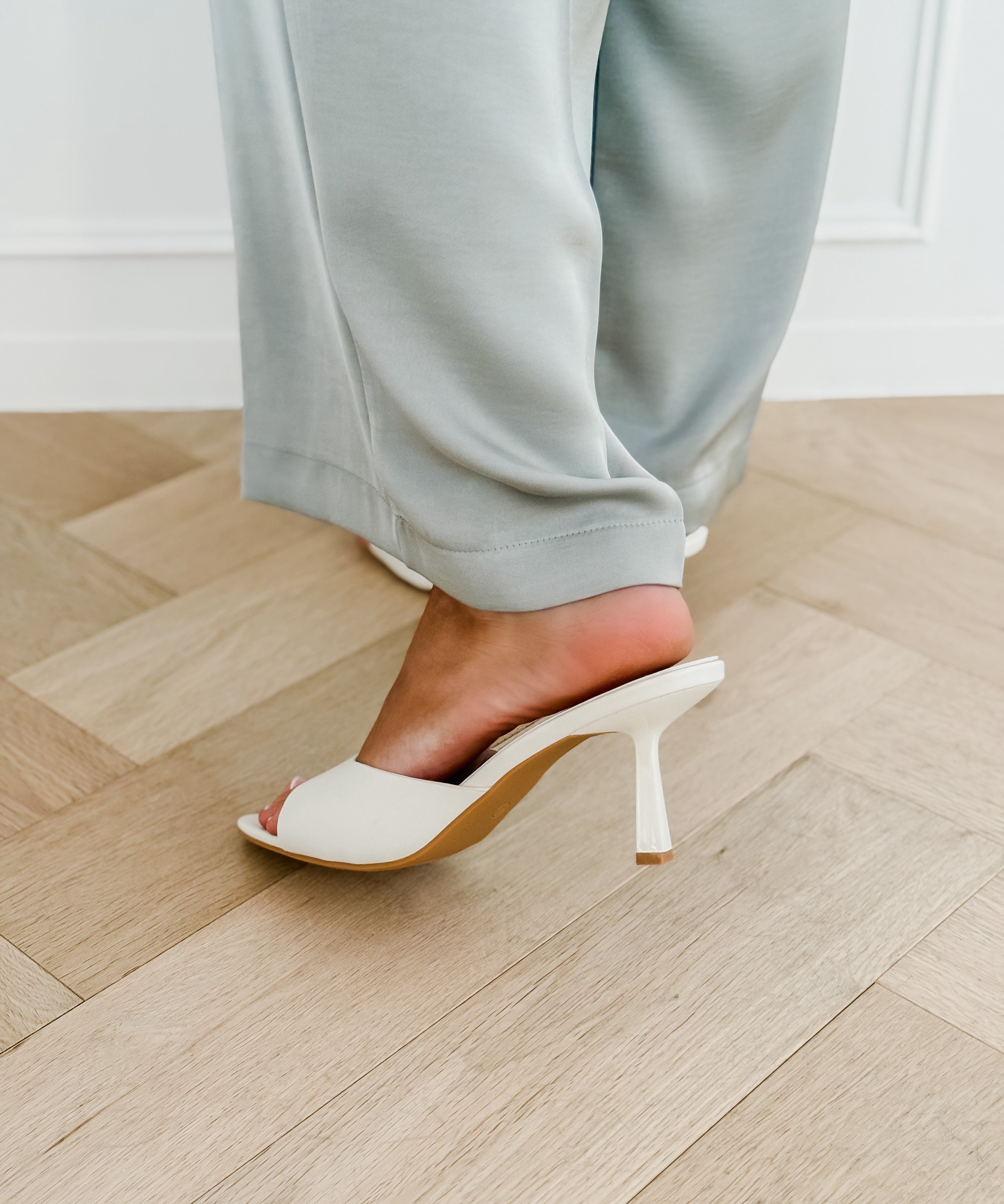 Cream Heeled Slippers