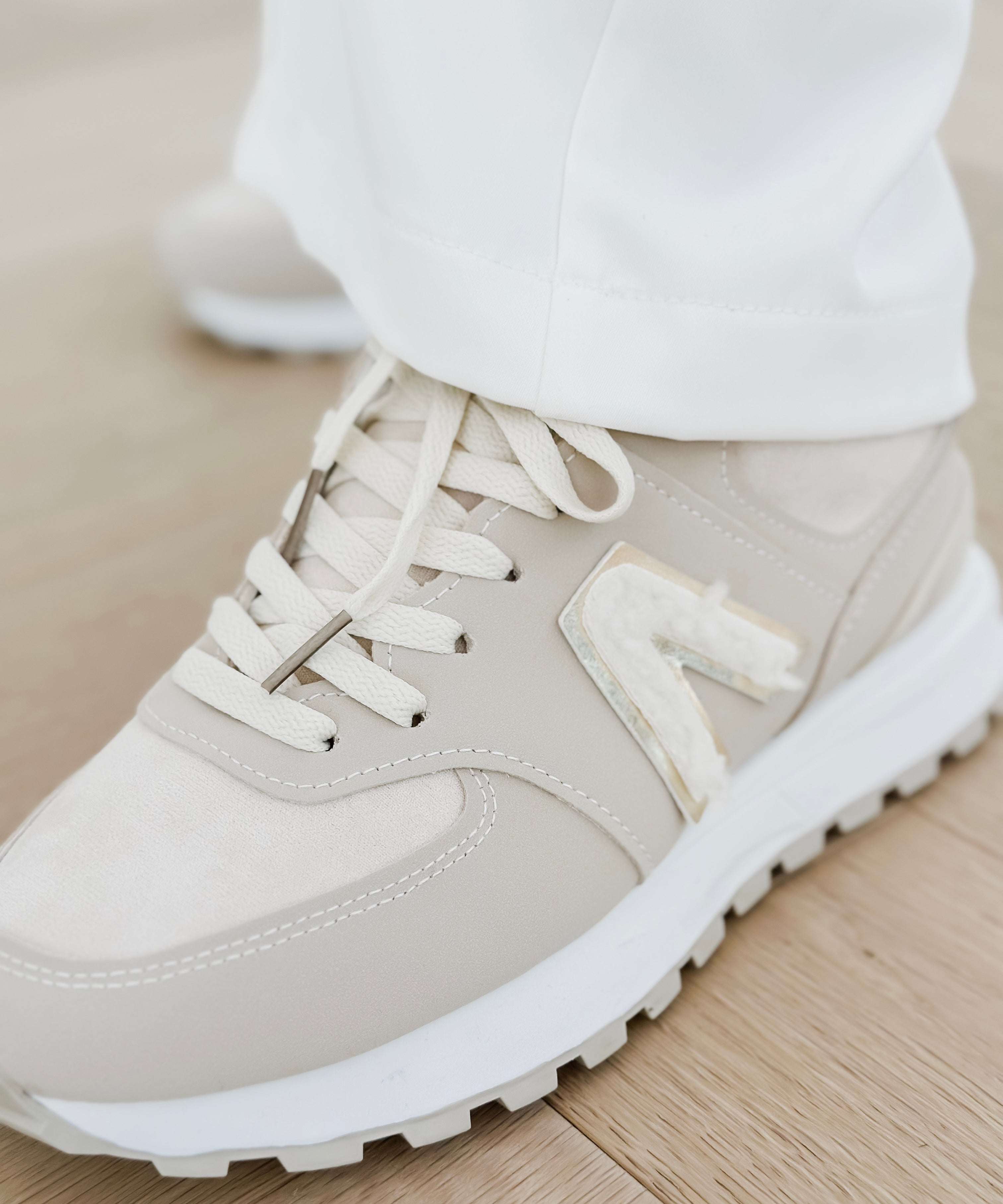 Beige Viona Sneaker
