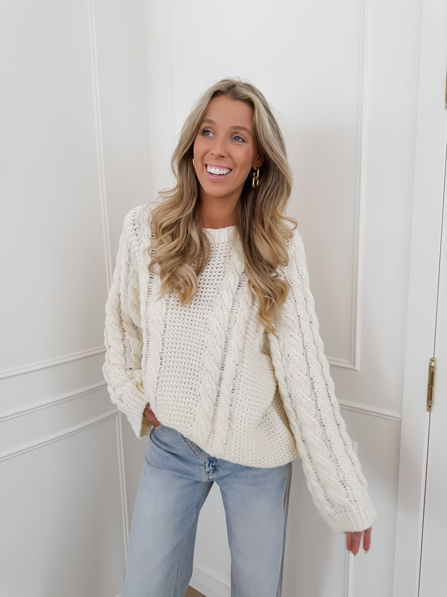 Vanille Cable Oversized Sweater