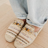 Crème Detail Buckle Loafers
