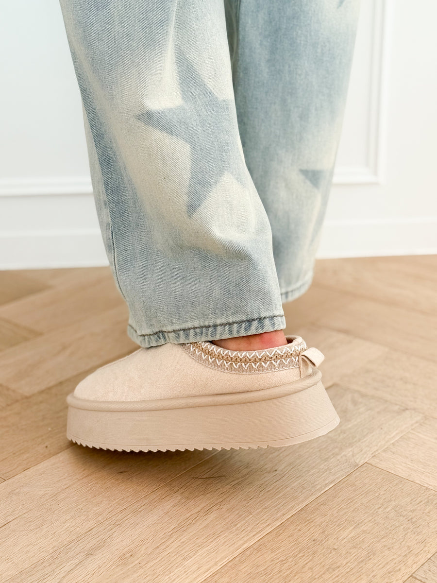 Cream Cosy Winter Slippers