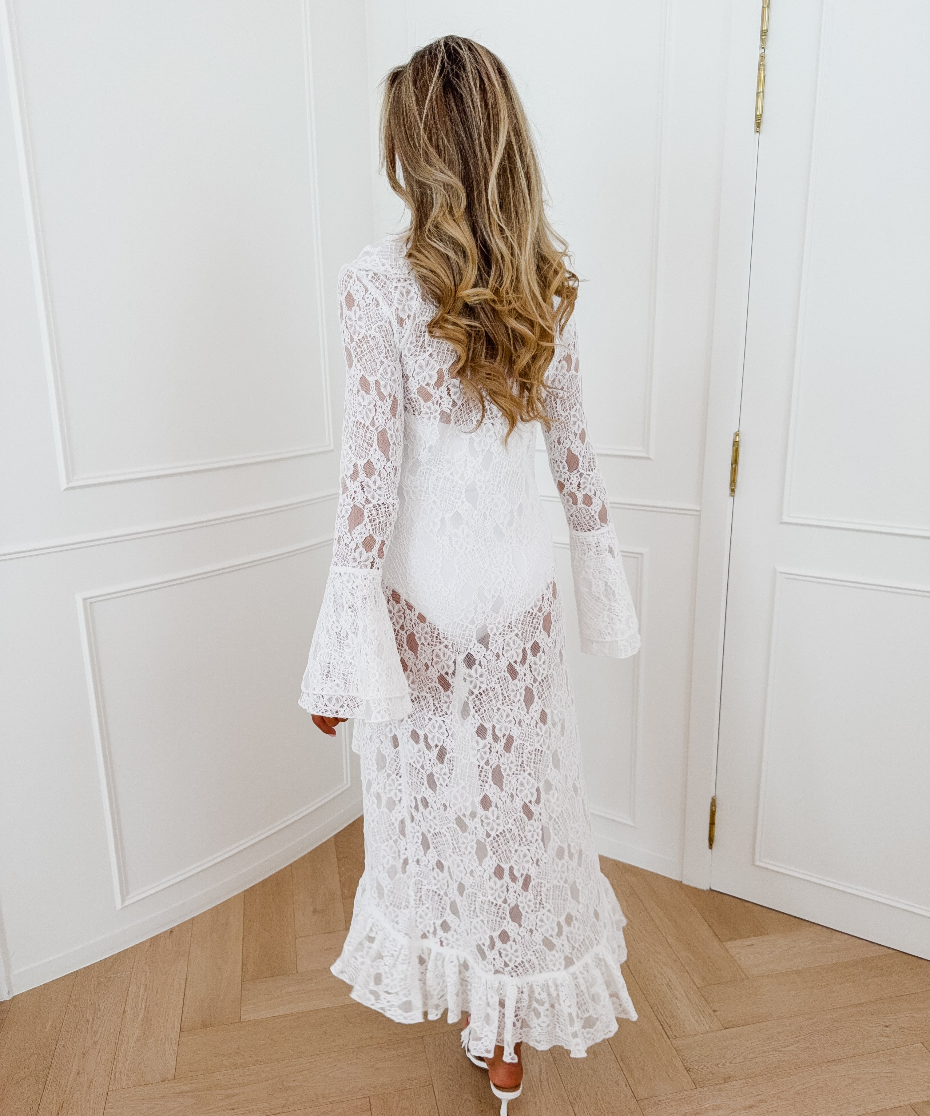 White Broderie Ruffle Kimono