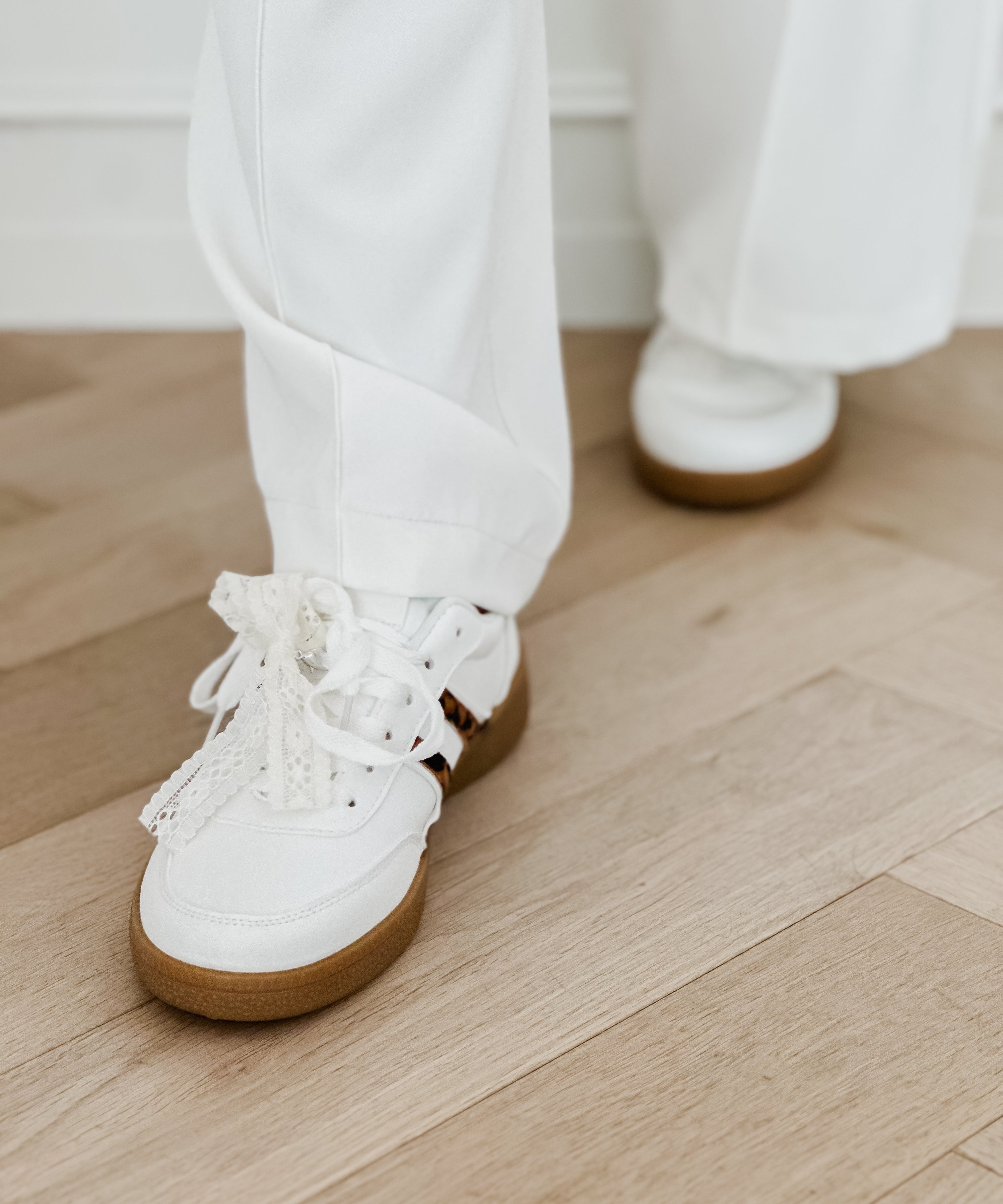 Leo Lace Detail Sneakers