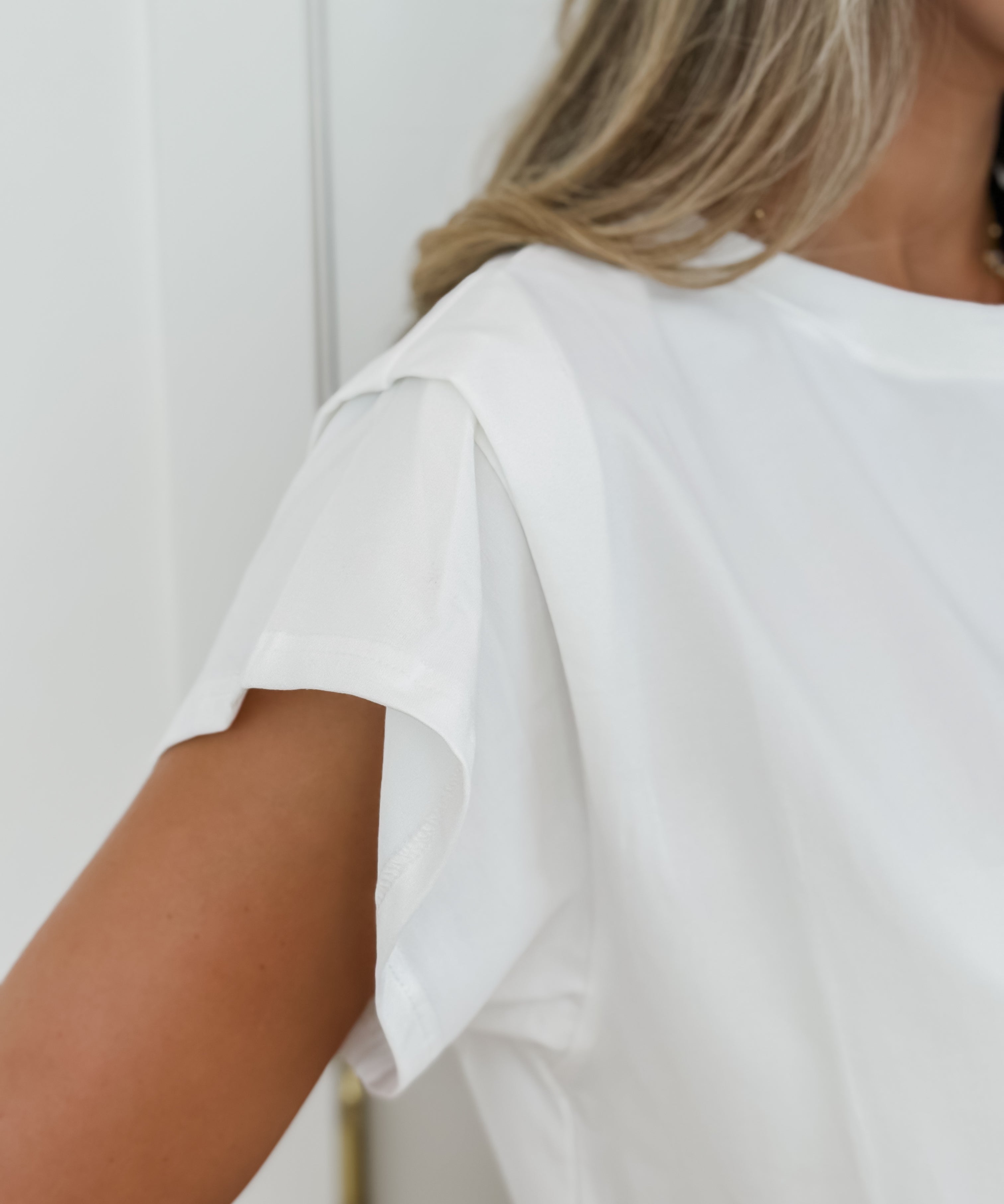 White Basic Special Detail Una T-Shirt