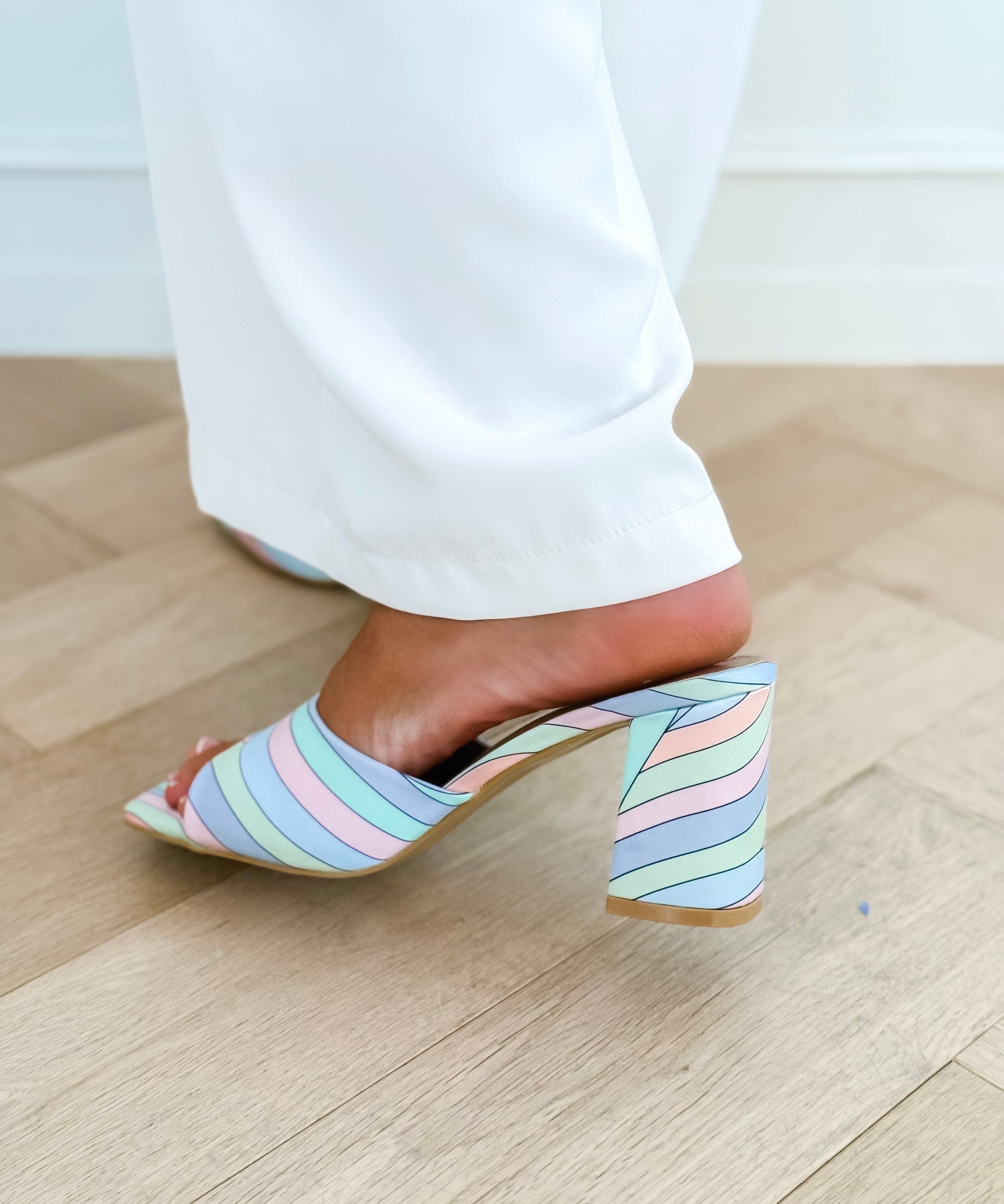 Pastel Jocelynn Satin Wavy Striped Heels