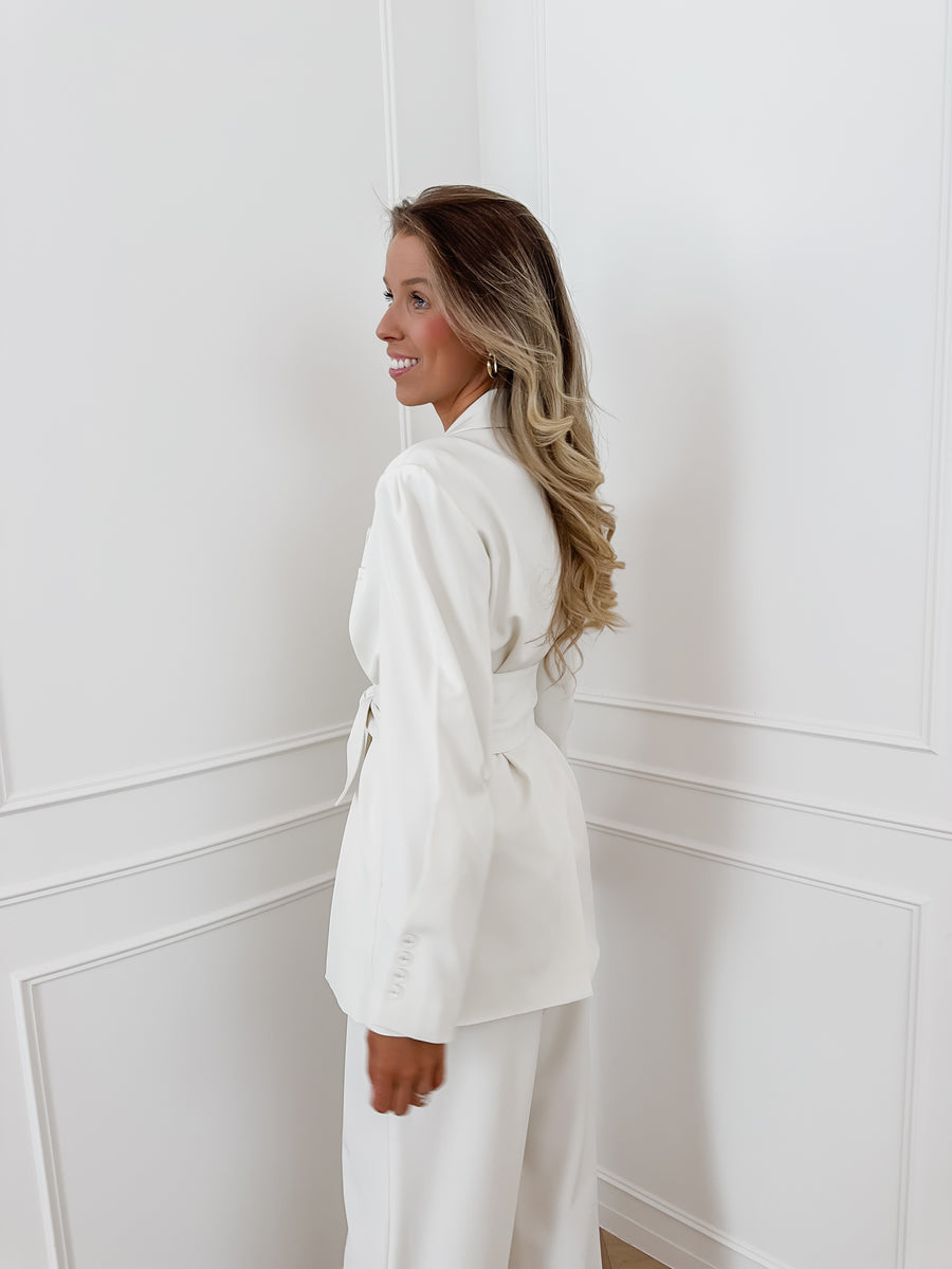 Crème Belt Janey Blazer