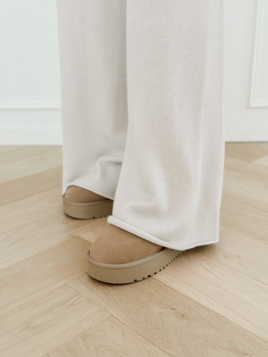 Beige Cosy Winter Boots