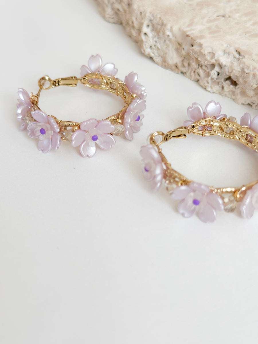 Pastel Lila Flower Hoops
