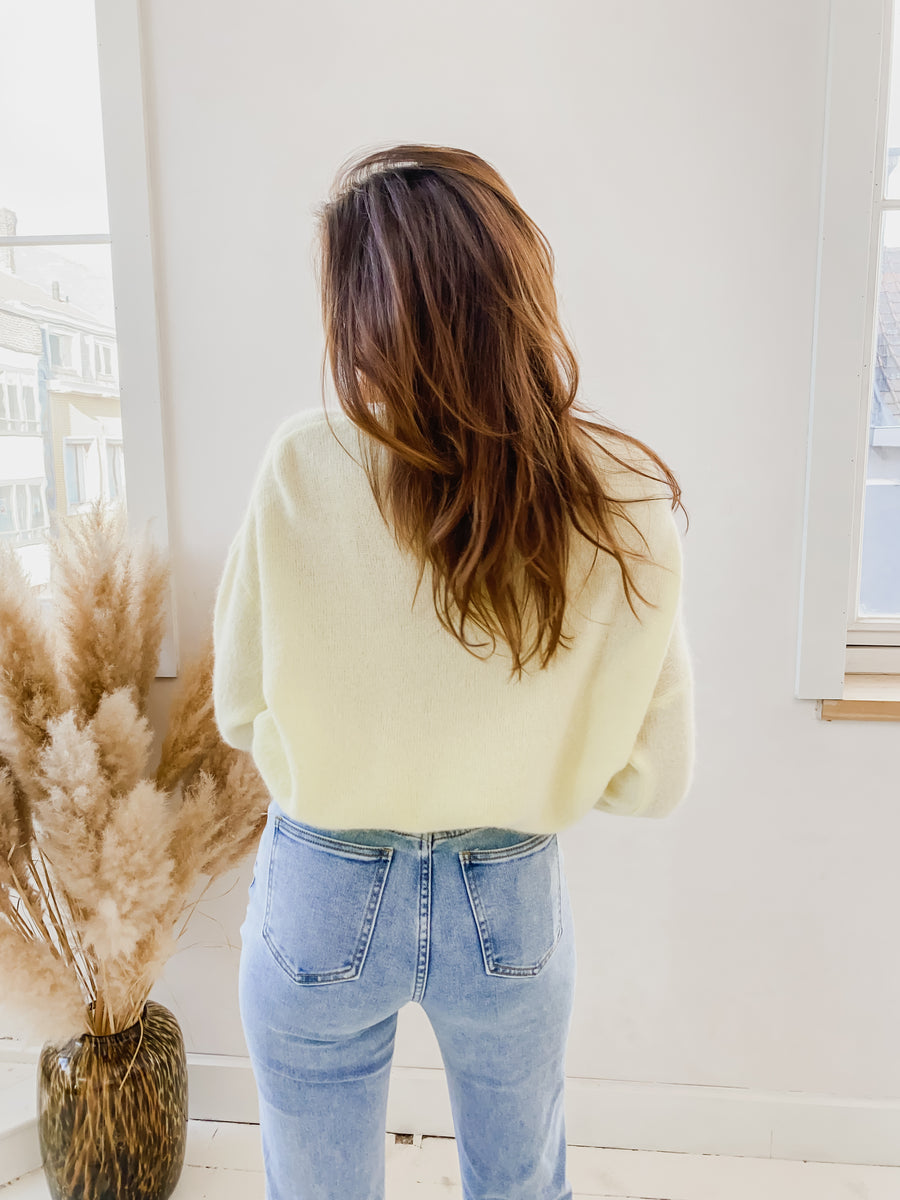 Yellow Sweater (Rond kraagje)
